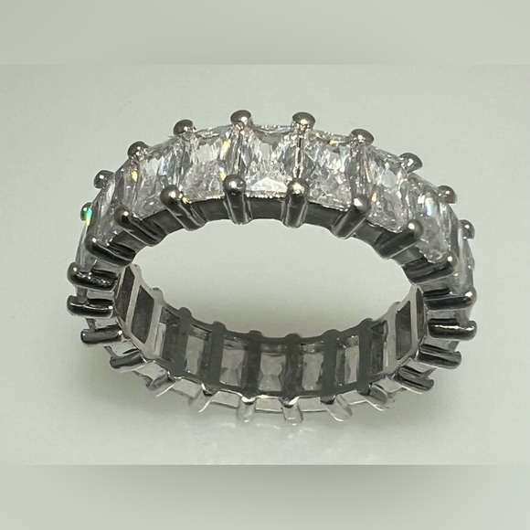 5/16–31 Eternity Band w/ Emerald Cut Crystals - Picture 2 of 3